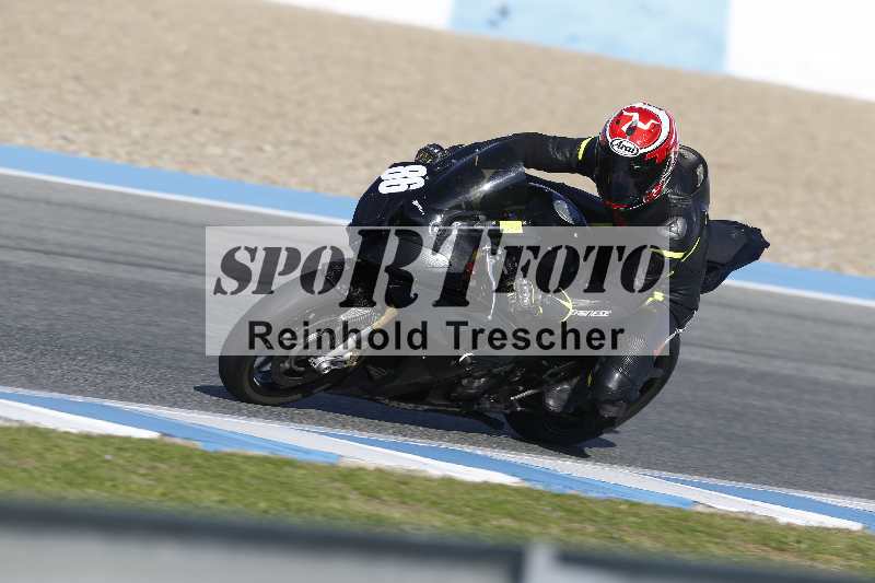 /Archiv-2025/01 24.-27.01.2025 Moto Center Thun Jerez/gruen-green/86
